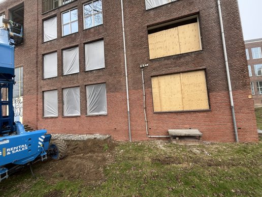 na het graffiti verwijderen 