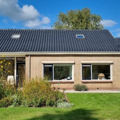 gecoat dak en schone gevel